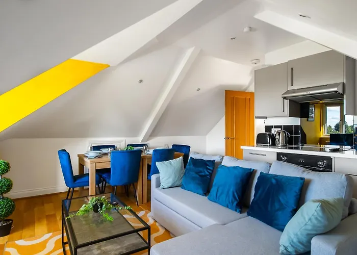 Ealing Common Contractor Flat