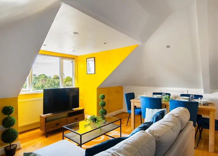 Ealing Common Contractor Flat