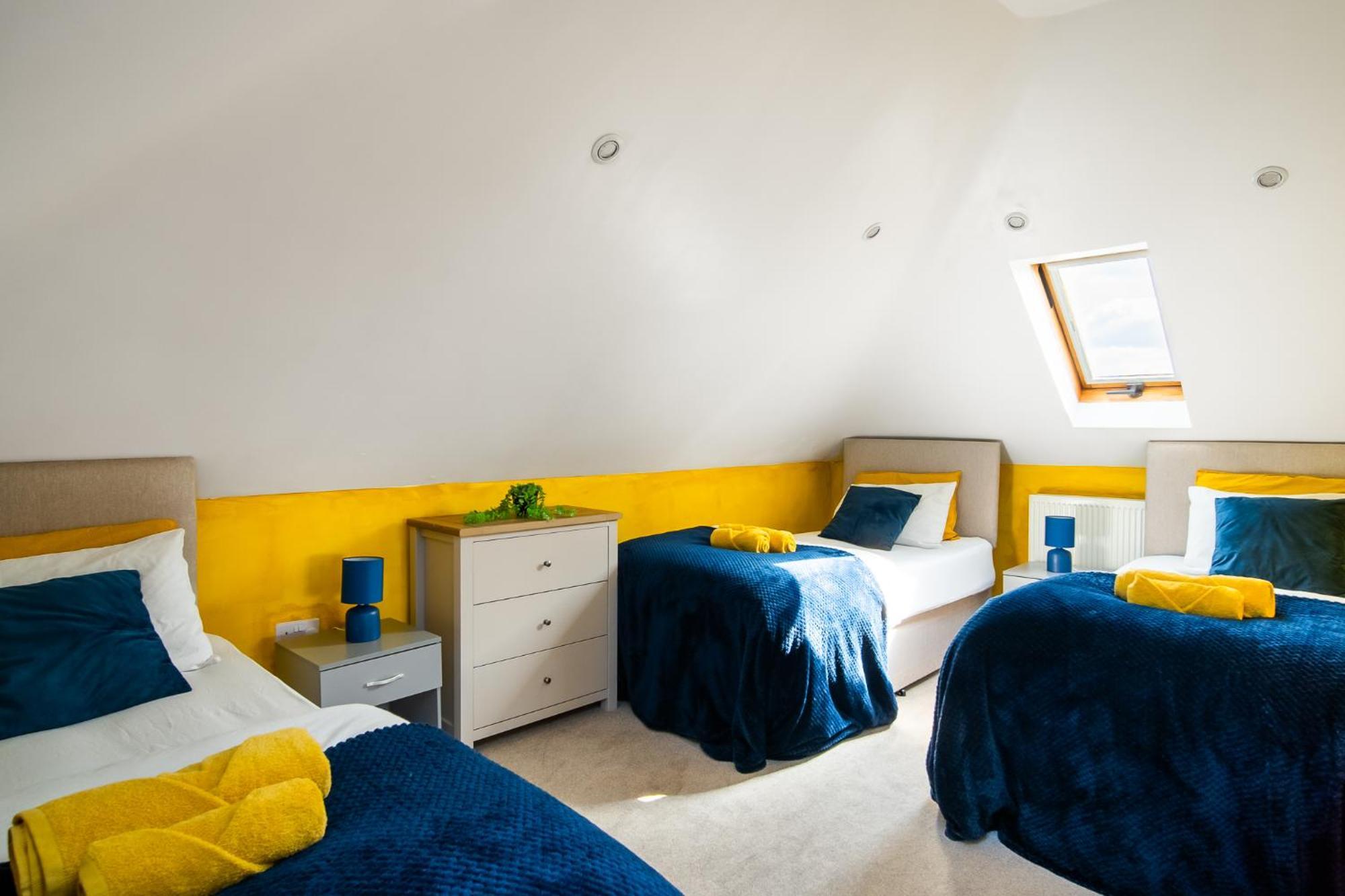 Common Contractor Flat Apartment *