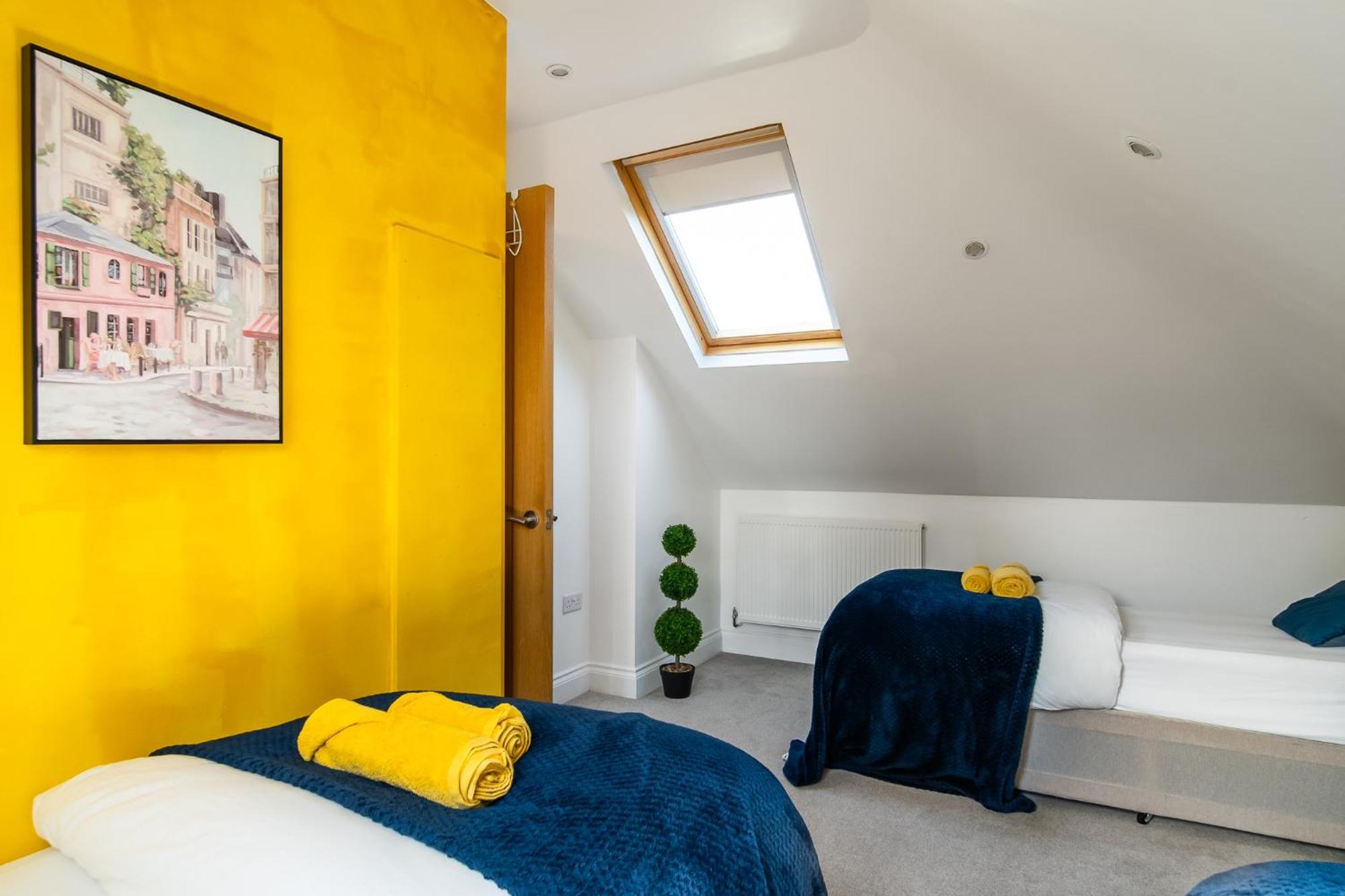 Common Contractor Flat Ealing
